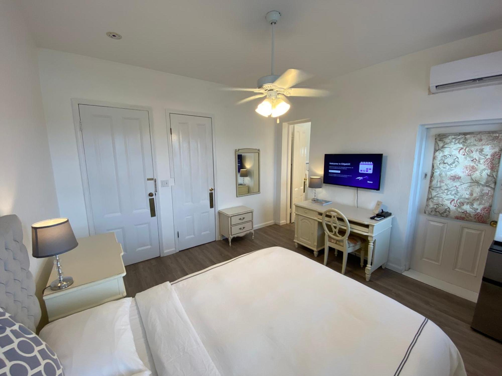 Edgehill Manor Guest House Hamilton City Екстериор снимка
