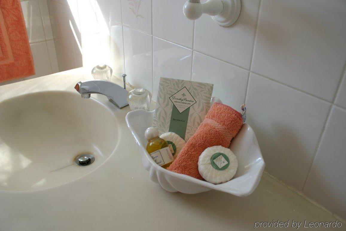 Edgehill Manor Guest House Hamilton City Екстериор снимка