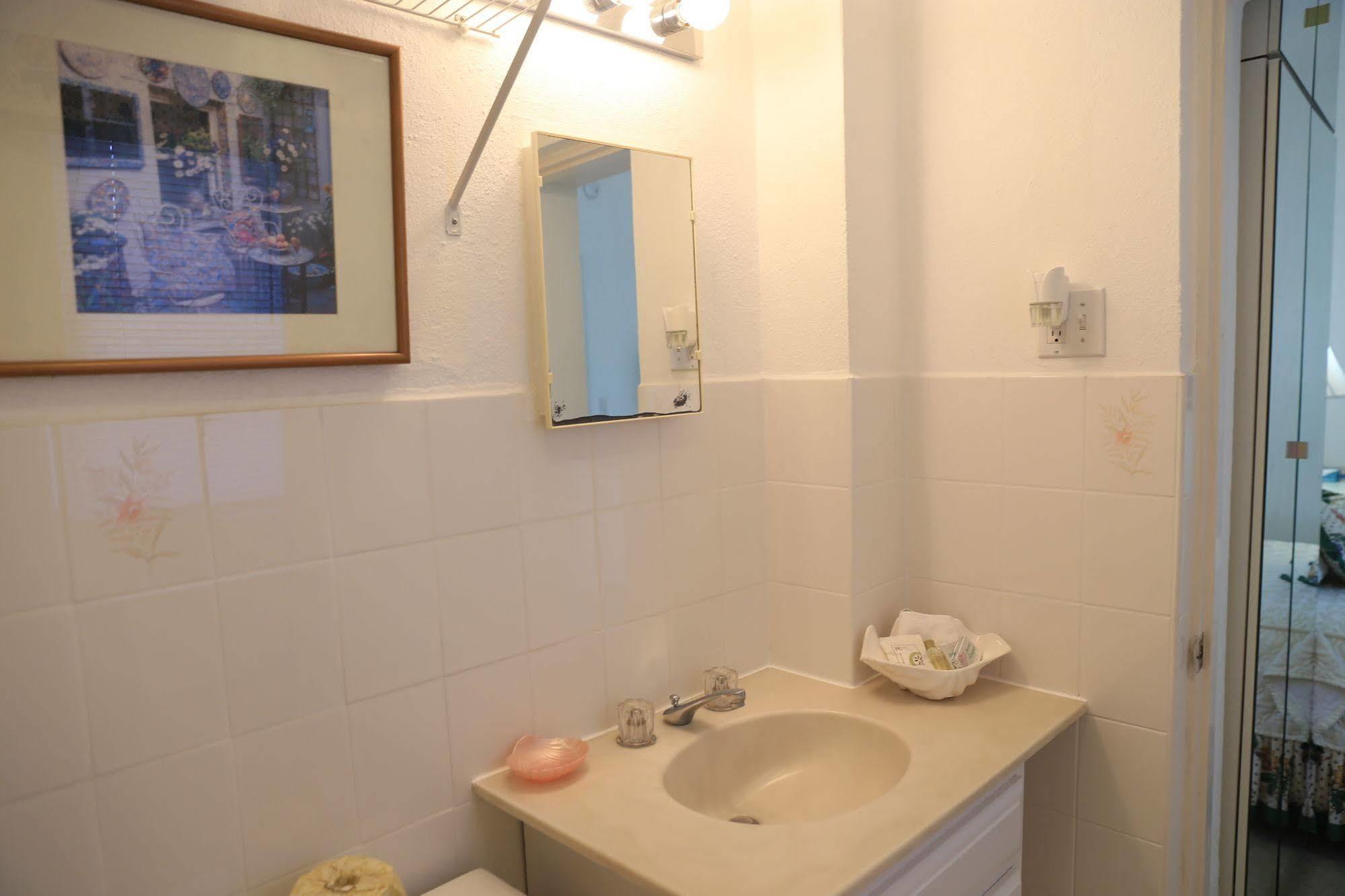 Edgehill Manor Guest House Hamilton City Екстериор снимка